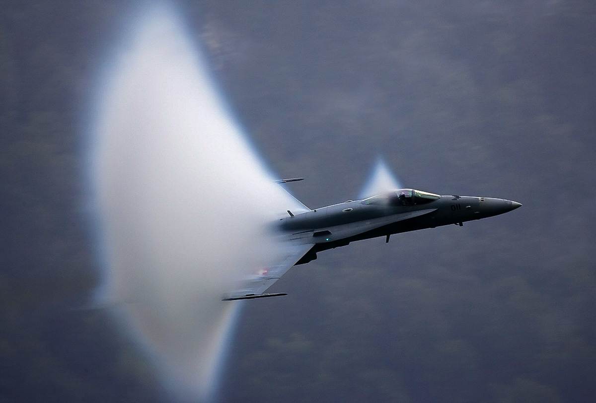 FA 18 Supersonic.jpg